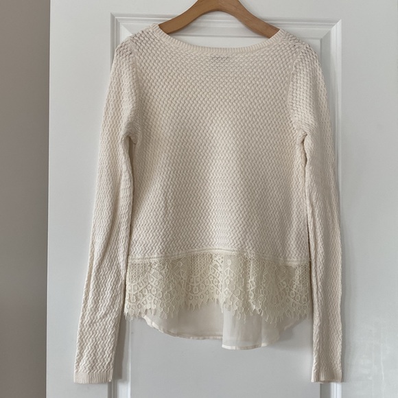 Lucky Brand Textured Sweater with Lacey Sheer Hem Sz Small w Measurements! - Picture 6 of 10